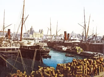 Borhordók és csónakok a marseille-i rakpartnál, a háttérben a marseille-i székesegyház, kocsma. 1890-1900