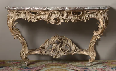 Konzolasztal, 1730-40 körül