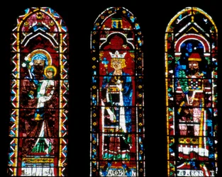 Gótikus művészet: More Szent Anna, Salamon és Áron. Lancets a Rosace du Nord (a Szűz rózsája, 1235 körül) alatt a Cathedrale Notre Dame de Chartres-ben (Eure et Loir).
