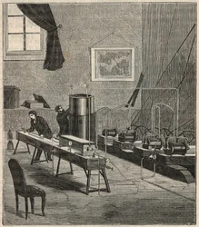 La liquefaction des gaz dans le laboratoire de Raoul Pictet (1878) - Raoul Pierre Pictet (1846-1929) svájci fizikus, kísérletet végez a hidrogéngáz cseppfolyósítására és megszilárdítására, valamint az anyagok tulajdonságait tanulmányozta alacsony hőmérsékl