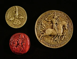 Gilles de Laval (1404-40) Rais ura, Jean dOrleans (1402-68) Dunois grófja és Jean Poton de Xaintrailles (1400-61) pecsétjei