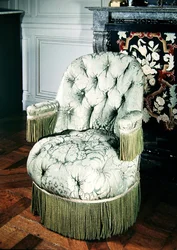 Guggoló fotel, Second Empire Style