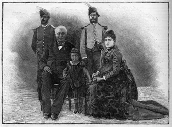 Haiti elnöke, Etienne Felicite Solomon (1820-1888) családjával és a tábori segédekkel.