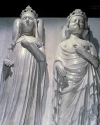 Evreux-i Joan királyné (1307-1371) és IV. Le Bel Károly király (1294-1328) márványlelőhelyei. Ugyanaz a modell, mint a Maubuissoné, amelyet Jean de Liege (1357-1381 körül ismert) a királynő megrendelésére készítette. Saint Denis-bazilika, királyi nekropoli