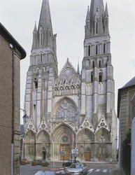 Bayeux-i székesegyház nyugati homlokzata