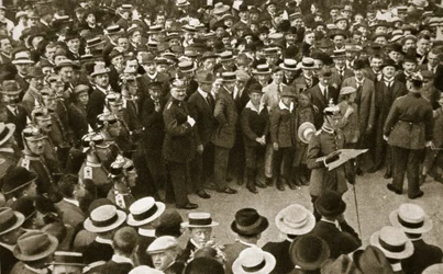 Felolvassák a császár hadüzenetét, Berlin, Németország, 1914. augusztus 4