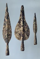 Lándzsa- és gerelyfejek, Kr. e. 475-300 (bronz)