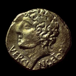 A gall arany államtár (Arvernes) Vercingetorix (Kr. e. 72-46) képmása van, amelyet ie 52-ben adtak ki. Paris, B.N.