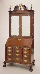 The Alsop Secretary, 1770-76 (aranyozott mahagóni, fenyő és tükör)
