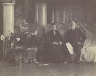 Mr. és Mrs. Charles E. Tiffany Louis C. Tiffany stúdiójában, kb. 1890.