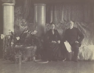 Mr. és Mrs. Charles L. Tiffany Louis C. Tiffany stúdiójában, kb. 1890.