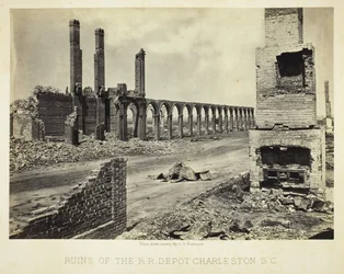 Az R.R. Depot Charleston, S.C. romjai, 1865.