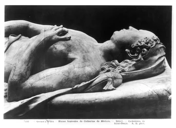 Medici Katalin 1519-89 és II. Henrik 1519-59 sírja Katalin képmásának részlete, 1562-73 márvány bw fotó