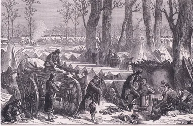 Du Croy tábornok csapatainak bivakja a Vincennes-i erdőben, Cassells History of the War Franciaország és Németország között, kiadó: Cassell and Company Limited, 1890 körül (litho)