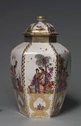 Fedett váza, gyártó: Meissen Porcelain Factory, Németország, 1728-1730 körül