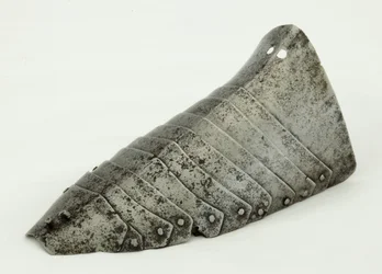 Bal Sabaton, 1490 körül (acél és bőr)
