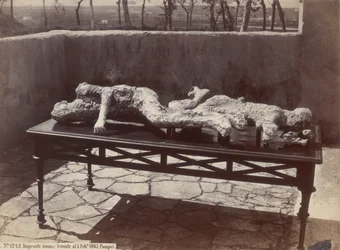 Emberi lábnyomok, Pompei [Human Casts, Pompeii]