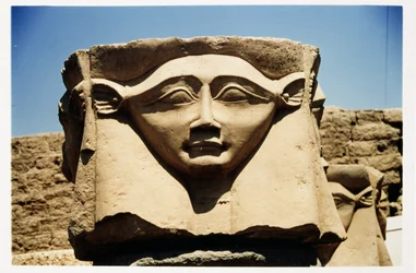 Hathor feje egy oszlopról, Kr.e. 125 körül - Kr.u. 60 körül