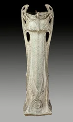Szecesszió: 1902-1903 körüli virágtartó, készítette Hector Guimard (1867-1942), 20. század. Sèvres, Nemzeti Kerámiamúzeum.