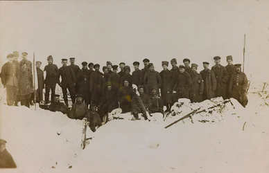 Első világháború: Ukrajna 1914-1916-ban, a német hadsereg inváziója idején. Katonák csoportja