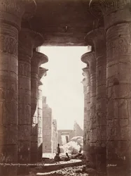 Théba, Ramesseum temploma, Hypostyle Hall belseje, 1870-es évek.