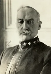 Benson admirális portréja (fénykép)