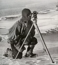 hadnagy E. R. G. R. Evans felmérése a négy hüvelykes teodolittal, 1911. október, 1913.