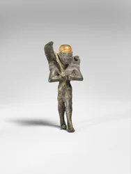 Szárnyas istenség, ie 1300 körül (bronz, arany)