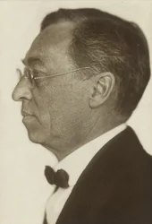Wassily Kandinsky művész portréja 1866-1944, 1925.