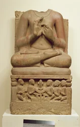 Buddha faragása prédikációt hirdető magatartásban, Sarnath, Uttar Pradesh, V. század (homokkő)