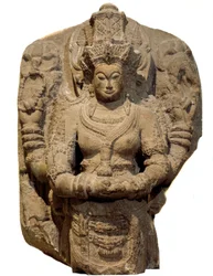 Hinduizmus: Devi istennőnek szentelt sztélé. 15. század Jáva szigetéről. Párizs, Guimet Múzeum, Ázsiai Művészeti Nemzeti Múzeum