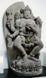 Bhairava, 1300 körül (andezit)