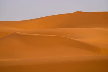 Ergg Chebbi homokdűnéi, Szahara sivatag, Marokkó, 2022 (fotó)