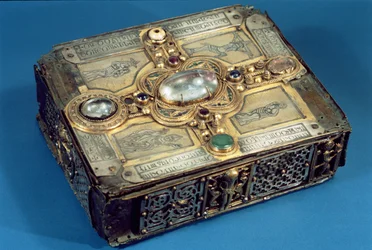 Stowe Missal szentély, Lorrha, Tipperary megye, 1026-33 (fém, féldrágakövekkel kirakott)