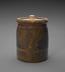 Fedővel ellátott üveg, c. 1873-1882 (csúszómázas kőedény)