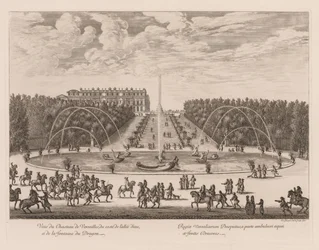 Kilátás a Versailles-i kastélyra, a sikátor oldaláról és a Sárkány szökőkútról