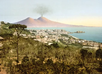 Kilátás a Vezúvra a Nápolyi-öböl túloldalán, 1890-1900
