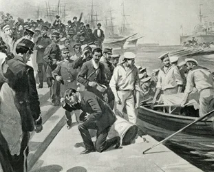 A Potemkin orosz csatahajó zendülése a romániai Constanta kikötőjében, illusztráció a L