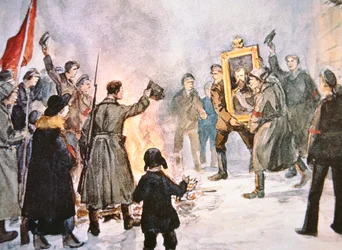 Bolsevik katonák, akik az 1917-es orosz forradalom idején éppen a cár portréját készülnek elégetni
