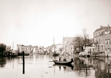 Hajó a csatornán, Dordrecht, Hollandia, 1898.
