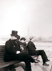 Utasok egy kompon, Rotterdam, 1898.