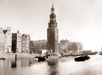 A Montelbaanstoren, Amszterdam, 1898.