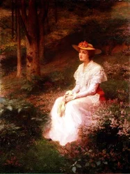 Elegáns Lady Sitting in Woodlands