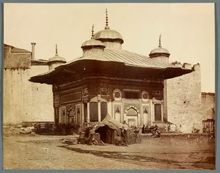 „Szelim szultán szökőkútja” [Isztambul. Szelim szultán szökőkútja]