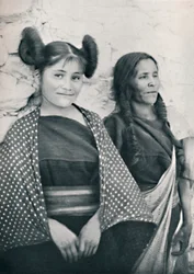 Egy arizonai hopi lány és édesanyja, 1912