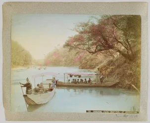 Chiborino-Fuchi (mély medence) Arashiyama-ban, Japánban (kézzel színezett fekete-fehér fotó)