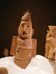 Haniwa (terrakotta)