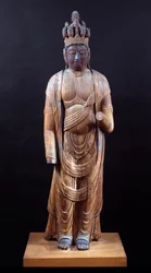Juichimen Kannon (Tizenegyfejű Kannon), Heian-korszak, 10. század eleje (tömör fatömb szerkezet, polikróm nyomokkal)