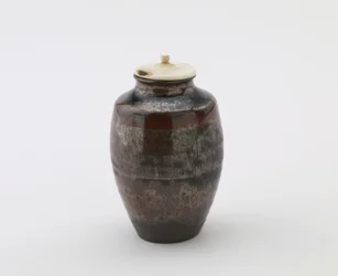 Tea caddy, katatsuki forma, Edo korszak (kerámia)