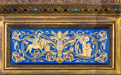 tabernákulum, bal szárny: A. Chertier, párizsi aranyműves.